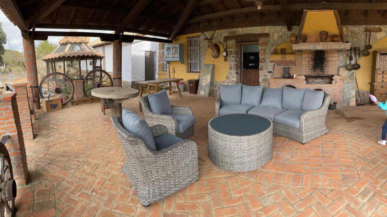 Casa Rural Finca Requejo Cerca De Benavente Tr 49426 Manganeses de la Polvorosa Luaran gambar